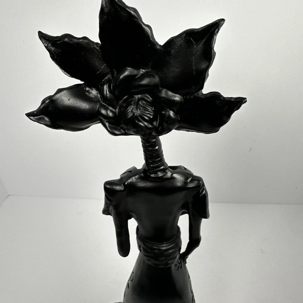 Black Floral Skeleton Lady Statue Gothic Halloween Table Decor